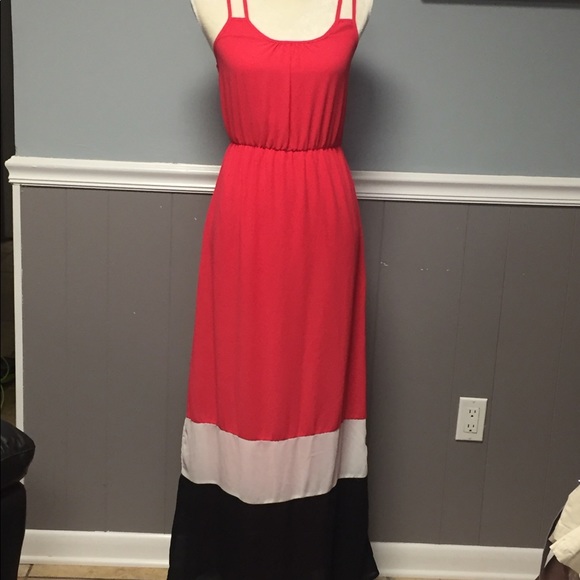 Takara Maxi Dress - Picture 3 of 7